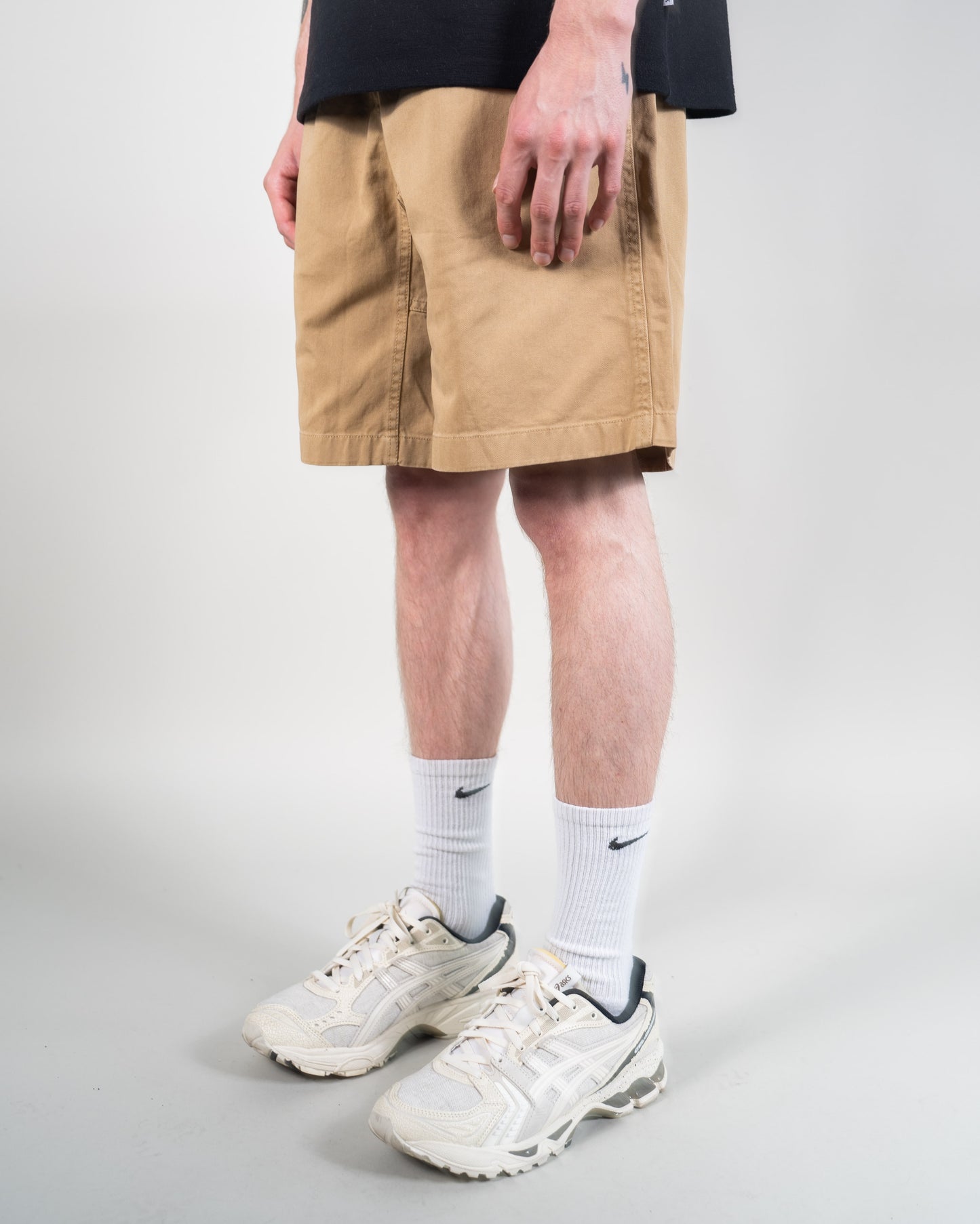 G-SHORT (TAN)